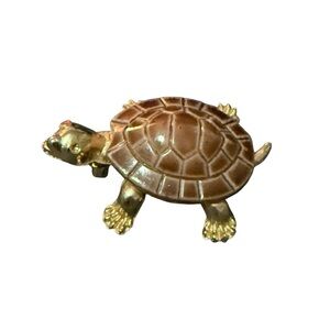 Gold and Brown Turtle brooch
